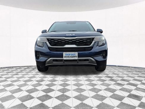 Used 2023 Kia Seltos EX image 18