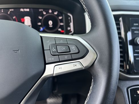 Certified 2022 Volkswagen Atlas SE w/ Panoramic Sunroof Package image 27