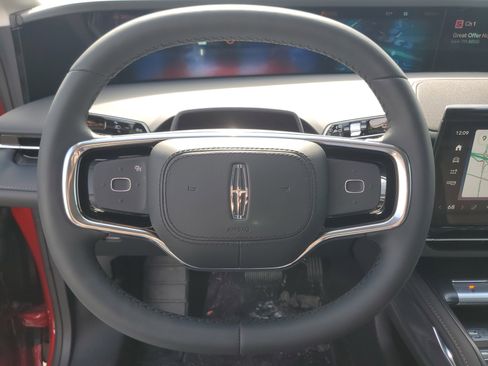 New 2026 Lincoln Nautilus Premier image 15