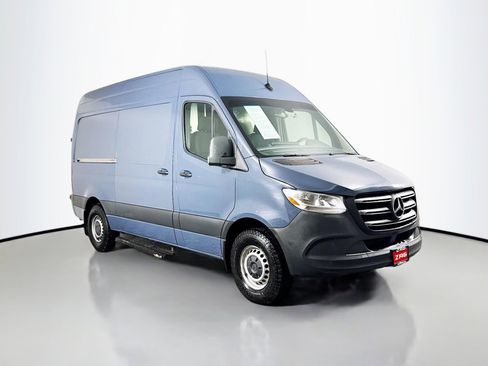 Used 2019 Mercedes-Benz Sprinter 144 image 7