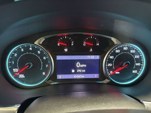 Certified 2023 Chevrolet Traverse LT FWD image 16
