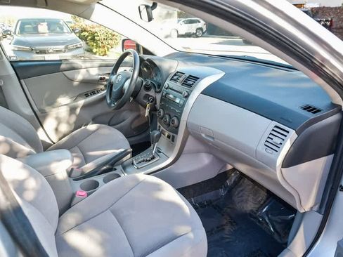 Used 2011 Toyota Corolla LE image 16