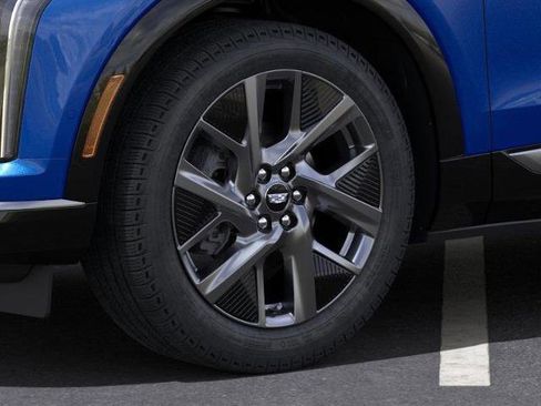 New 2025 Cadillac Optiq Luxury 1 AWD/4WD image 9