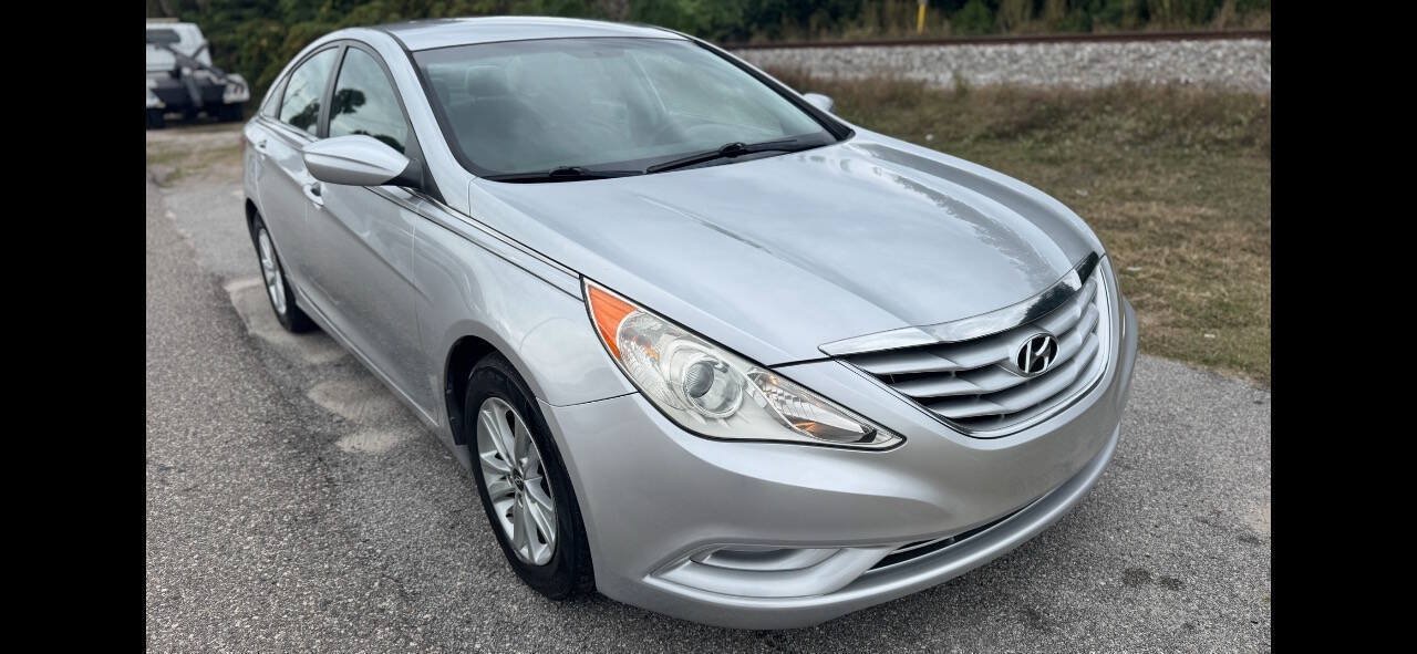 Used 2011 Hyundai Sonata GLS w/ Popular Equipment Pkg 2 FWD image 2