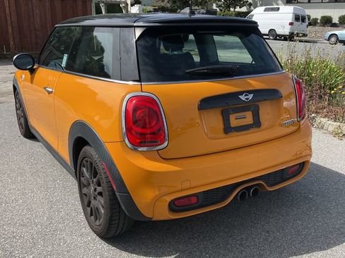 Used 2014 MINI Cooper S FWD image 2