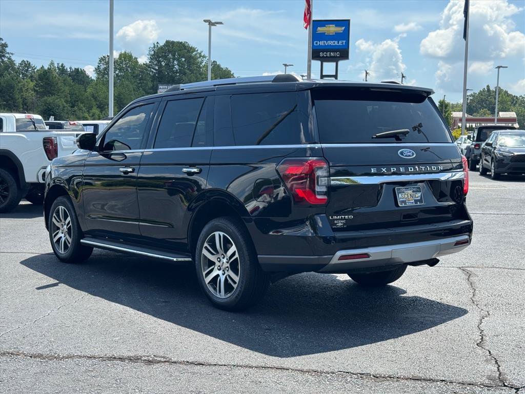 Used 2022 Ford Expedition Limited AWD/4WD image 5