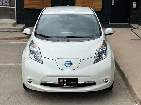 Used 2013 Nissan Leaf SV w/ LED & Quick Charge Pkg image 6