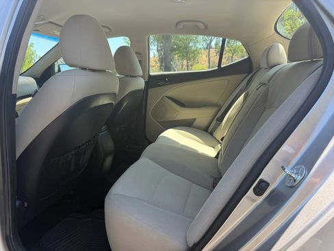 Used 2013 Kia Optima LX FWD image 11