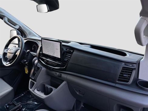 Used 2023 Ford Transit 350 XLT image 31