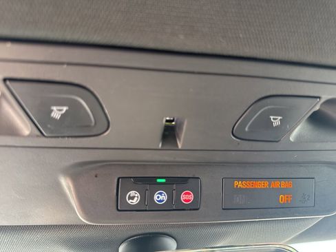 Used 2023 Chevrolet Camaro LT RWD image 30