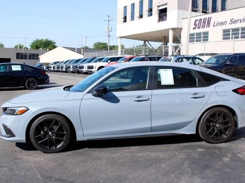 Used 2024 Honda Civic Sport image 9