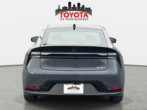 New 2026 Toyota Prius Plug-In Hybrid image 4