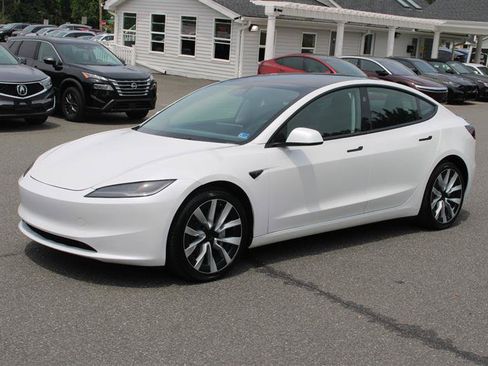 Used 2024 Tesla Model 3 Long Range RWD image 3