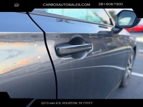 Used 2023 Honda Civic LX image 32