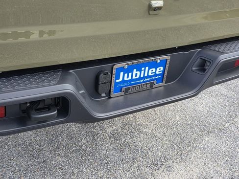 New 2026 Jeep Gladiator Sport image 28