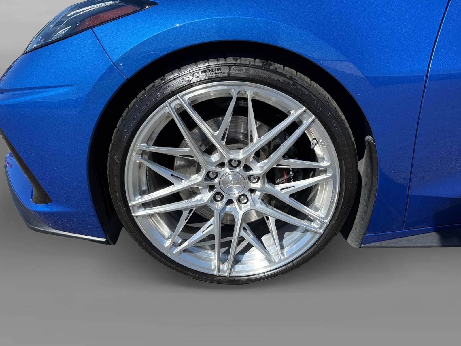 Used 2023 Chevrolet Corvette Stingray Premium Cpe w/ Z51 Performance Package RWD image 9