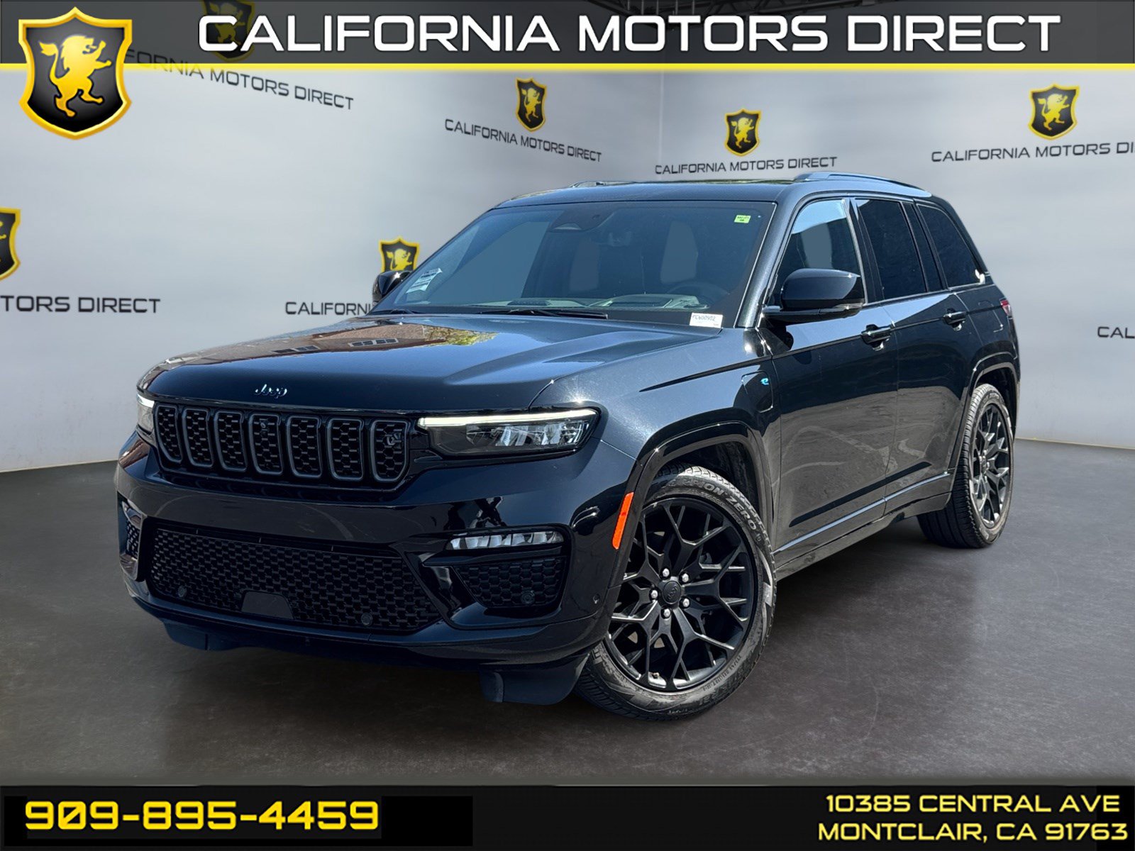 Used 2023 Jeep Grand Cherokee Summit AWD/4WD image 1