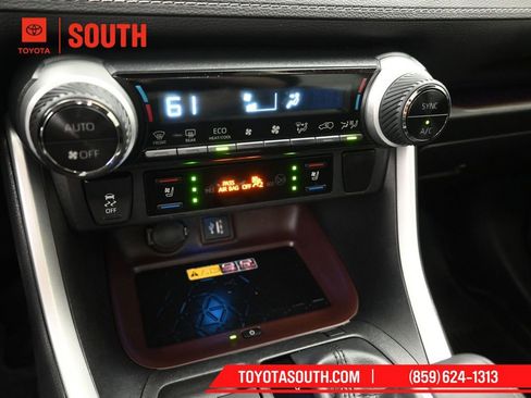 Used 2023 Toyota RAV4 Limited image 19