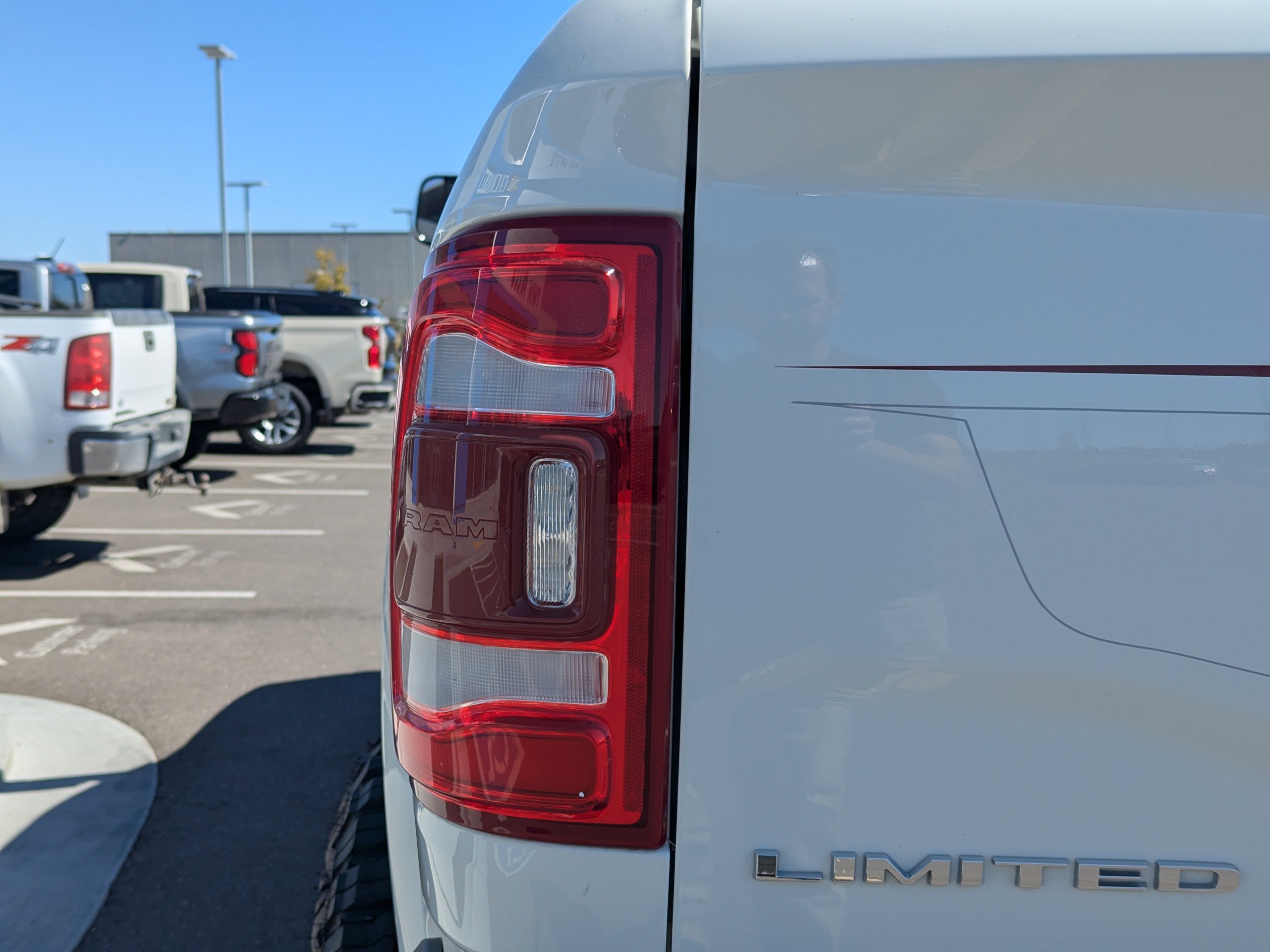 Used 2022 RAM 3500 Limited AWD/4WD image 46