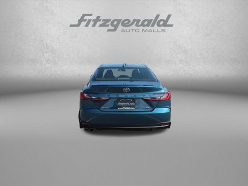 Used 2025 Toyota Camry SE FWD image 7