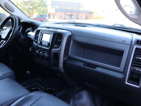 Used 2018 RAM 3500 Tradesman w/ Chrome Appearance Group AWD/4WD image 18