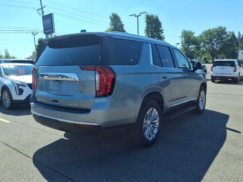 Used 2023 GMC Yukon SLT AWD/4WD image 4