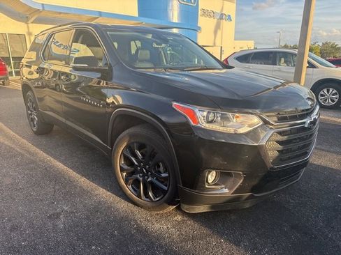 Used 2020 Chevrolet Traverse RS image 4