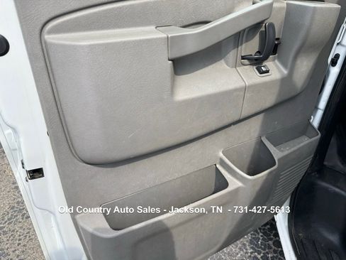 Used 2020 GMC Savana 2500 w/ Communications Package image 19