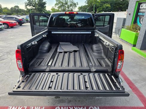 Used 2012 Nissan Frontier SV w/ SV Premium Utility Pkg RWD image 23