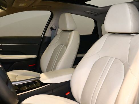 Used 2023 Hyundai Sonata Limited w/ Preferred Accessory Package image 15