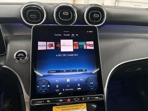 Used 2025 Mercedes-Benz GLC 300 4MATIC image 14