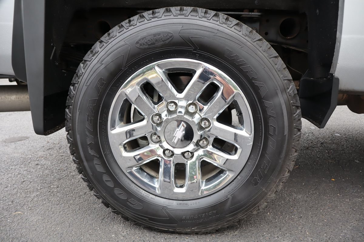 Used 2019 Chevrolet Silverado 2500 LTZ w/ Duramax Plus Package AWD/4WD image 42