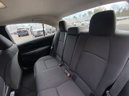 Used 2025 Toyota Corolla LE image 22