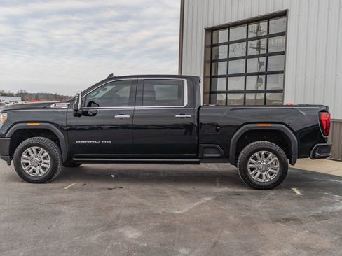 Used 2023 GMC Sierra 2500 Denali w/ Denali Ultimate Package image 2