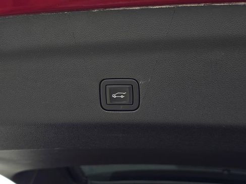 Used 2023 Chevrolet Tahoe High Country image 10