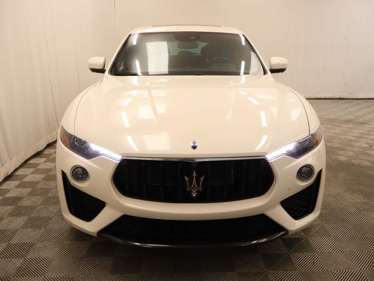 Used 2023 Maserati Levante Modena AWD/4WD image 4