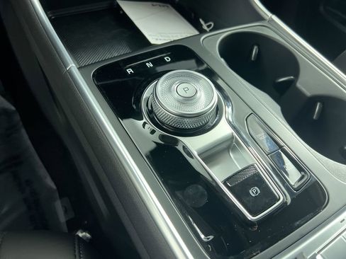 New 2026 Kia Carnival SX FWD image 24