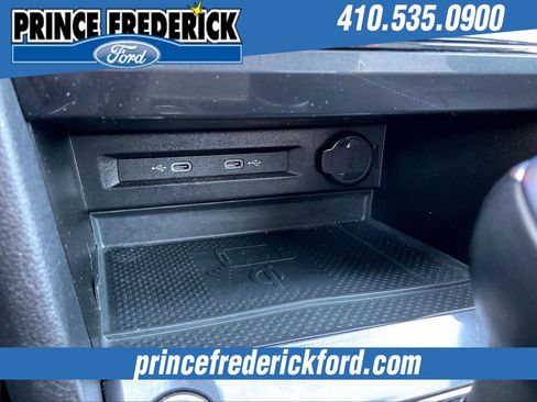 Used 2022 Volkswagen Tiguan SE R-Line image 31