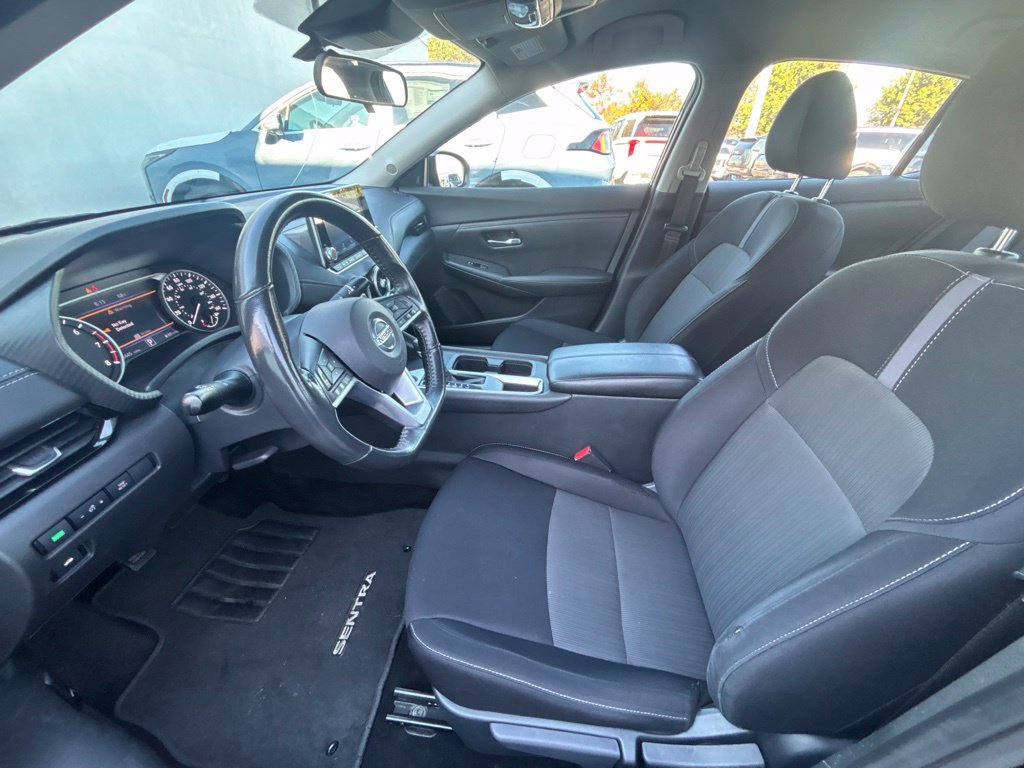 Used 2021 Nissan Sentra SV FWD image 12
