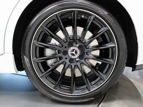 Used 2025 Mercedes-Benz S 580 4MATIC Sedan w/ AMG Line Package image 42