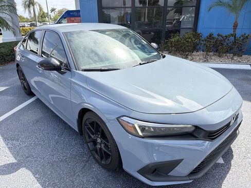 Used 2022 Honda Civic Sport image 18