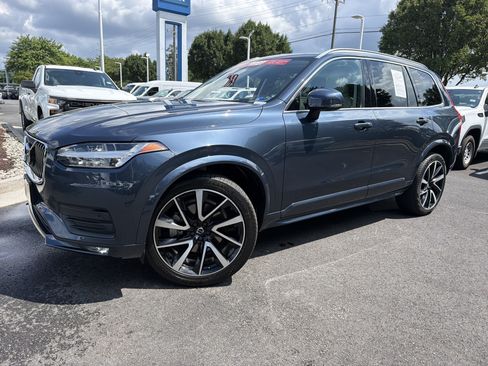 Used 2020 Volvo XC90 T6 Momentum w/ Protection Package Premier AWD/4WD image 5