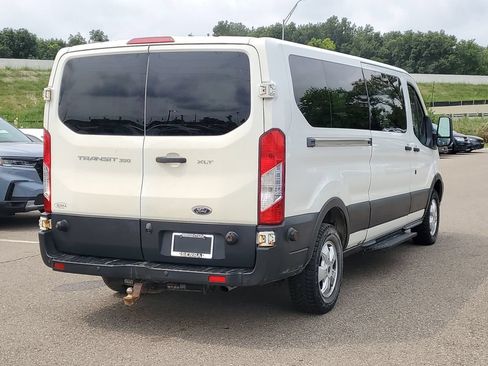 Used 2017 Ford Transit 350 XLT RWD image 3