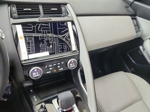 Used 2024 Jaguar E-PACE R-Dynamic SE image 41