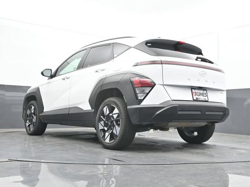 Used 2024 Hyundai Kona SEL AWD/4WD image 47