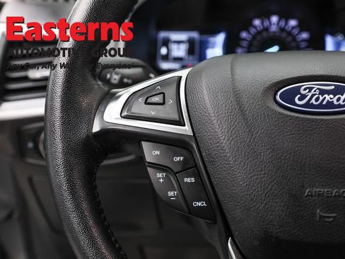 Used 2024 Ford Edge SEL image 15