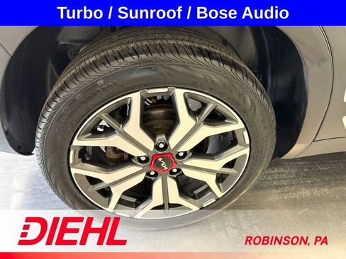 Used 2022 Kia Seltos SX w/ Sunroof Package AWD/4WD image 8