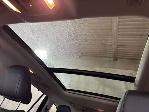 Used 2024 Toyota Highlander Platinum image 17