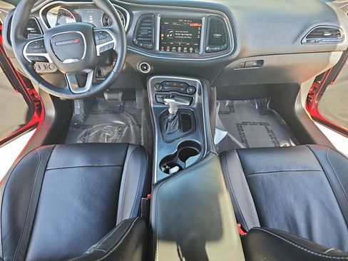 Used 2015 Dodge Challenger R/T Plus image 10