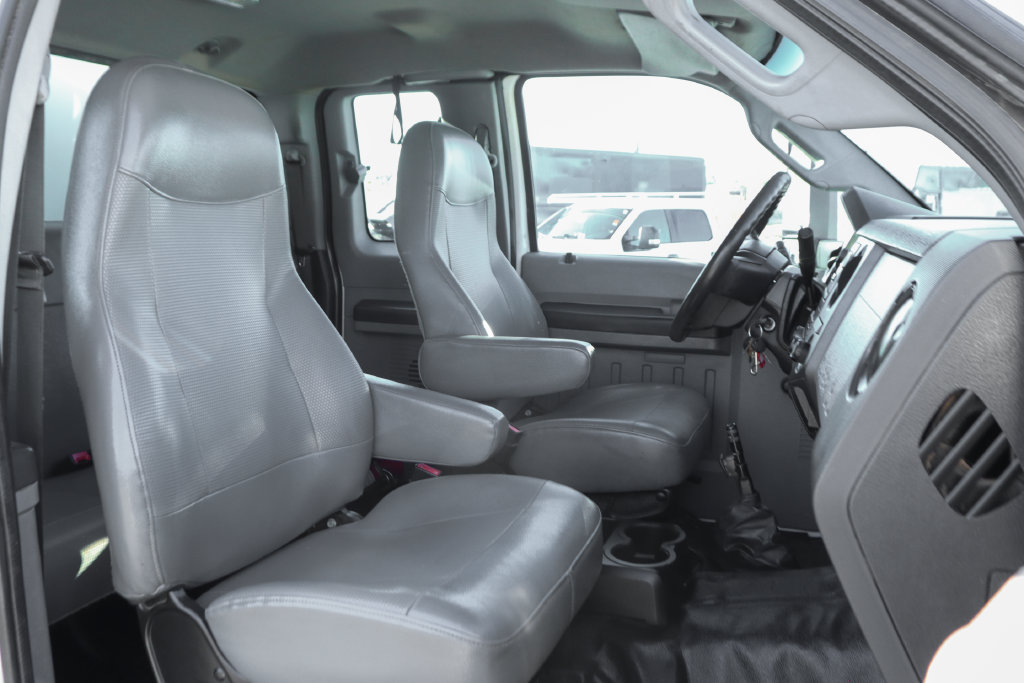 Used 2017 Ford F650 2WD SuperCab Super Duty image 36
